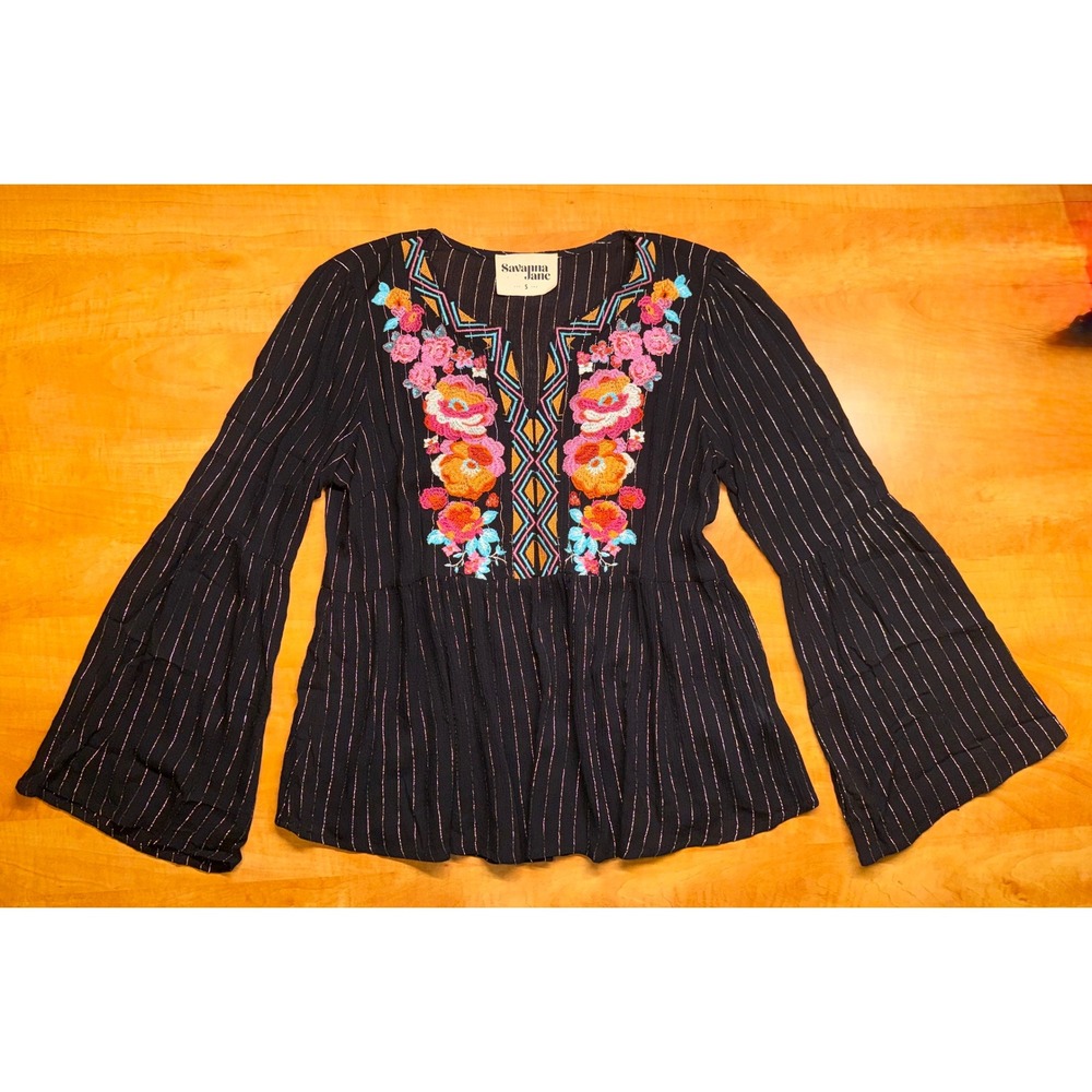 Savanna Jane Boho Floral Embroidered Bell Sleeve Peplum Top Black Silver Small